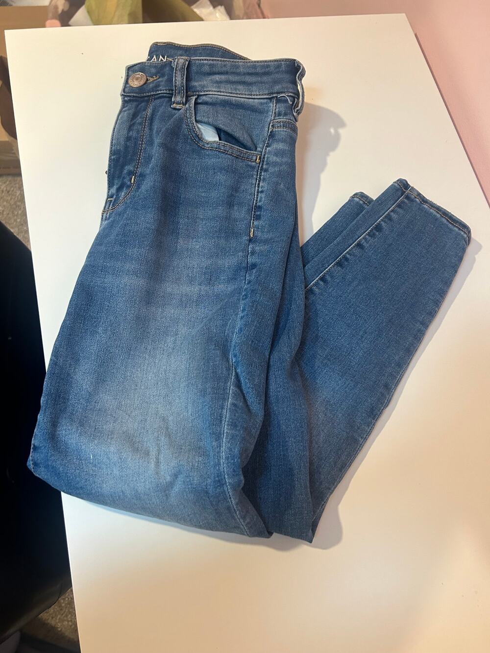 American Eagle Jean X-Short Size 4 *pre-owned*